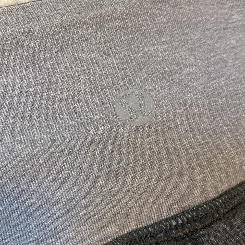 Lululemon cropped leggings sz 6 grey capris - Picture 5 of 6